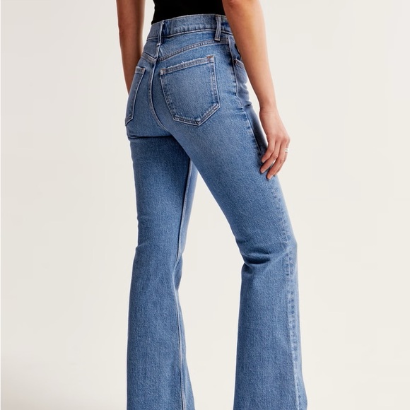 Abercrombie High Rise Vintage Flare Jeans | Medium - Picture 4 of 4